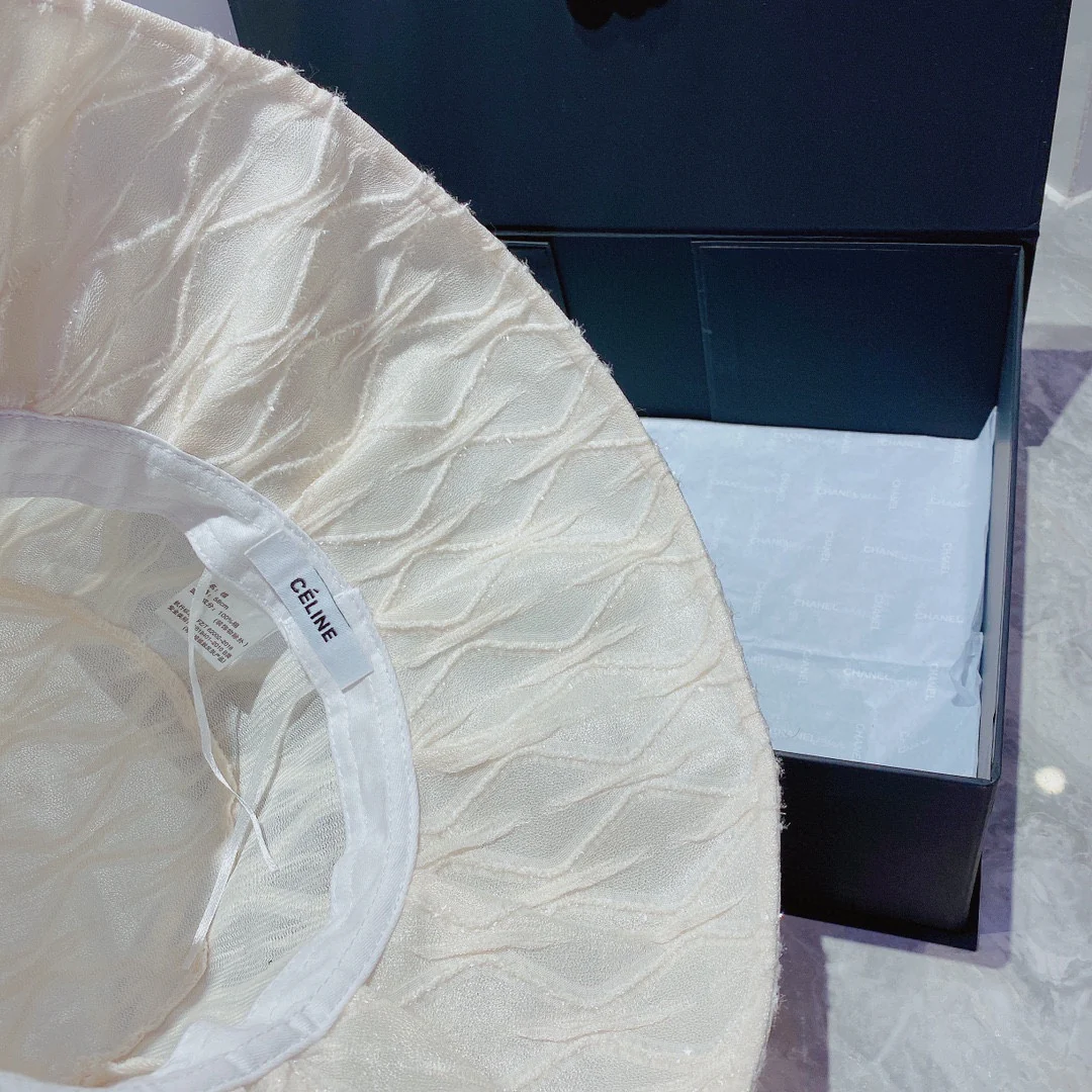 Celine - Шляпа от солнца с оборками