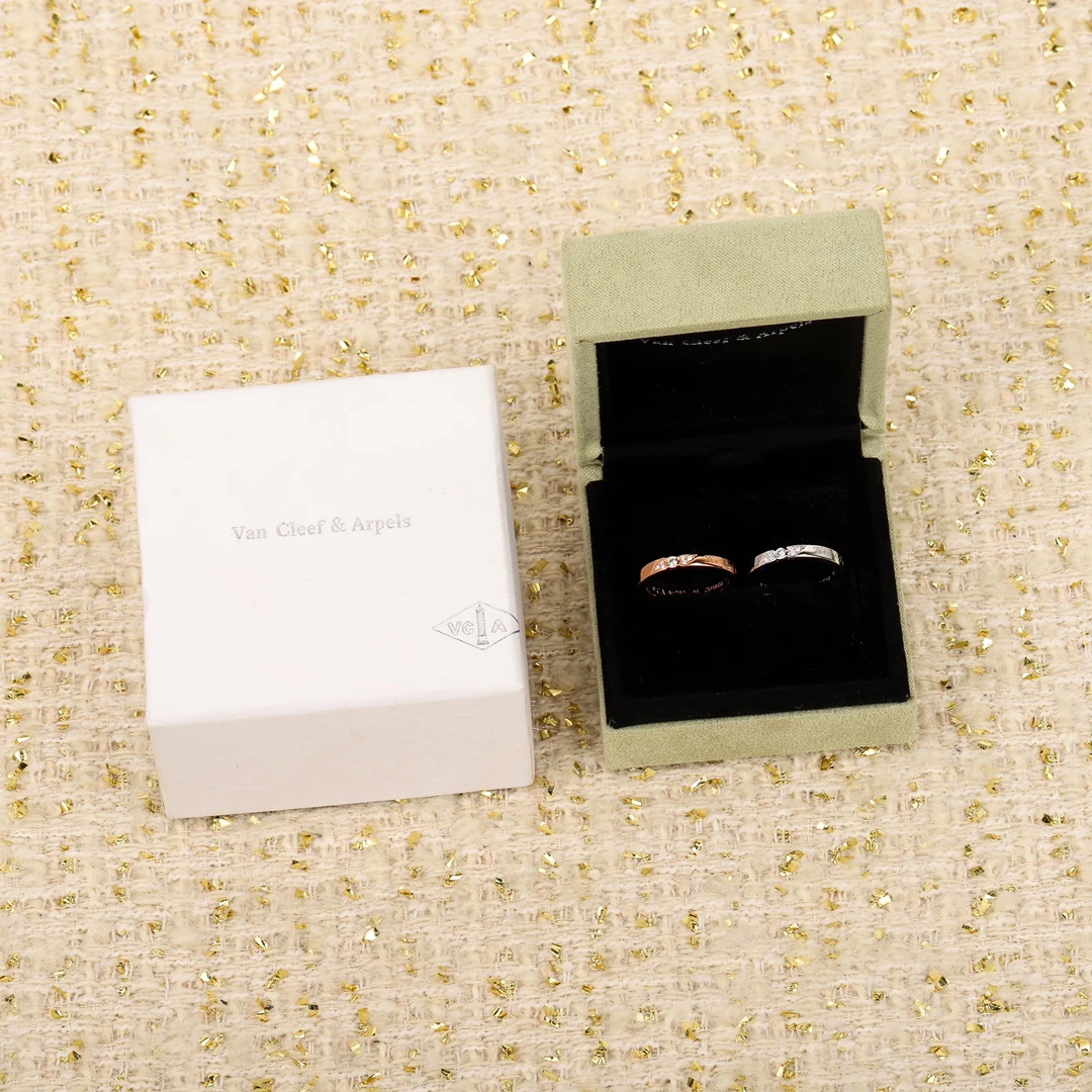 Ван Век - Кольцо 026