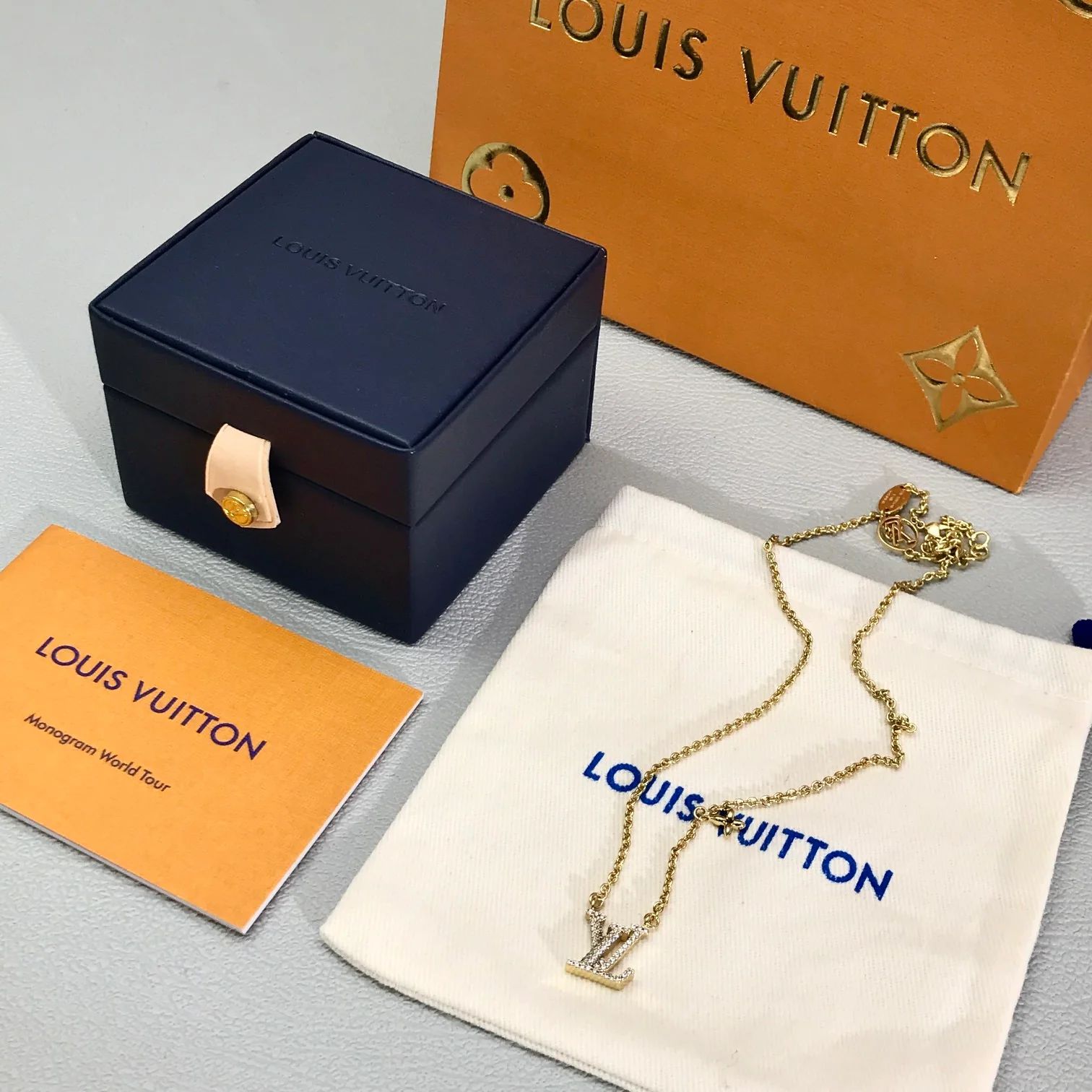 LV-Ожерелье 018