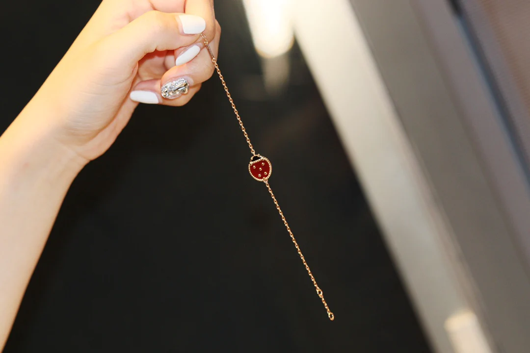 Браслет VCA ?Божья коровка?