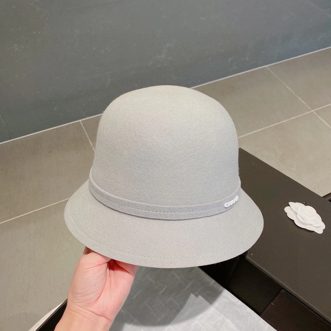 Chanel - Шерстяная шляпа - Серая