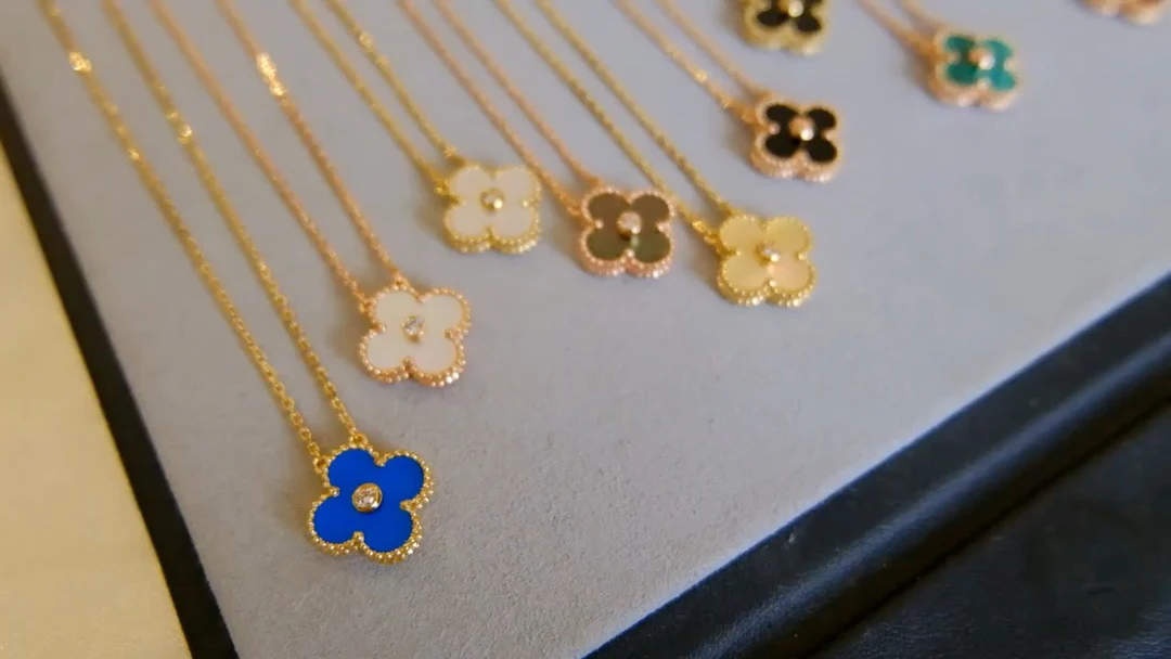 Van Vek - Колье 071