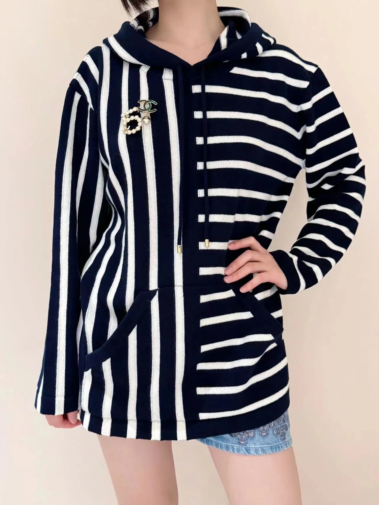 Брошь Chanel 155