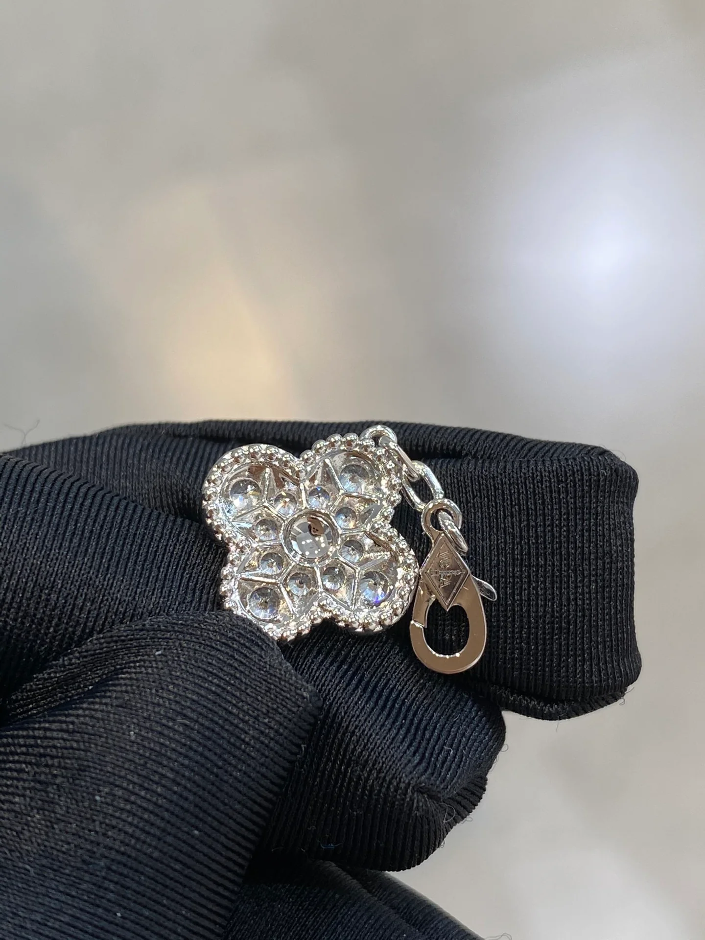 Браслет VCA - 21