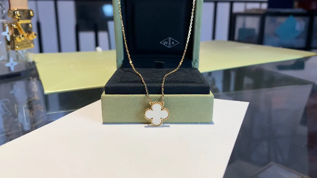 Van Vek - Колье 078