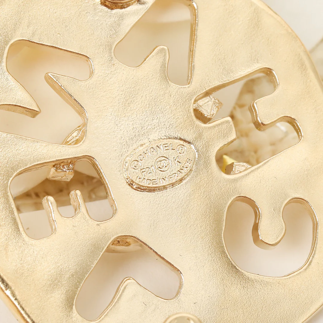 Брошь Chanel 163