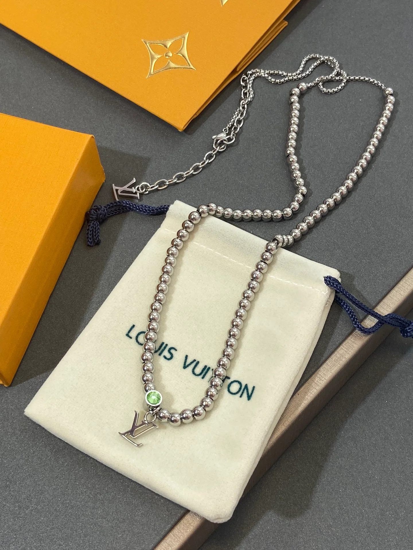 LV-Ожерелье 015