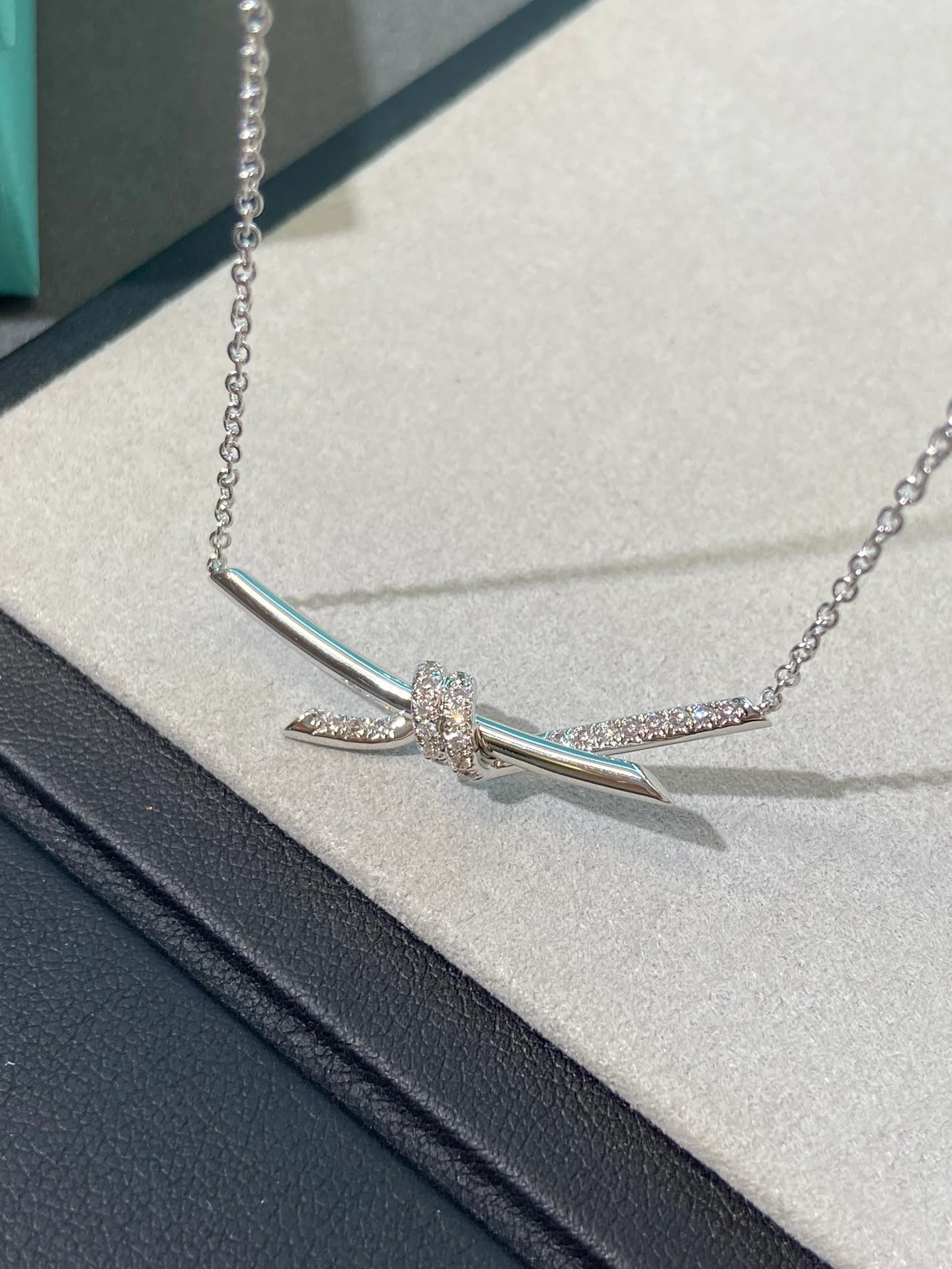 Колье Tiffany 037