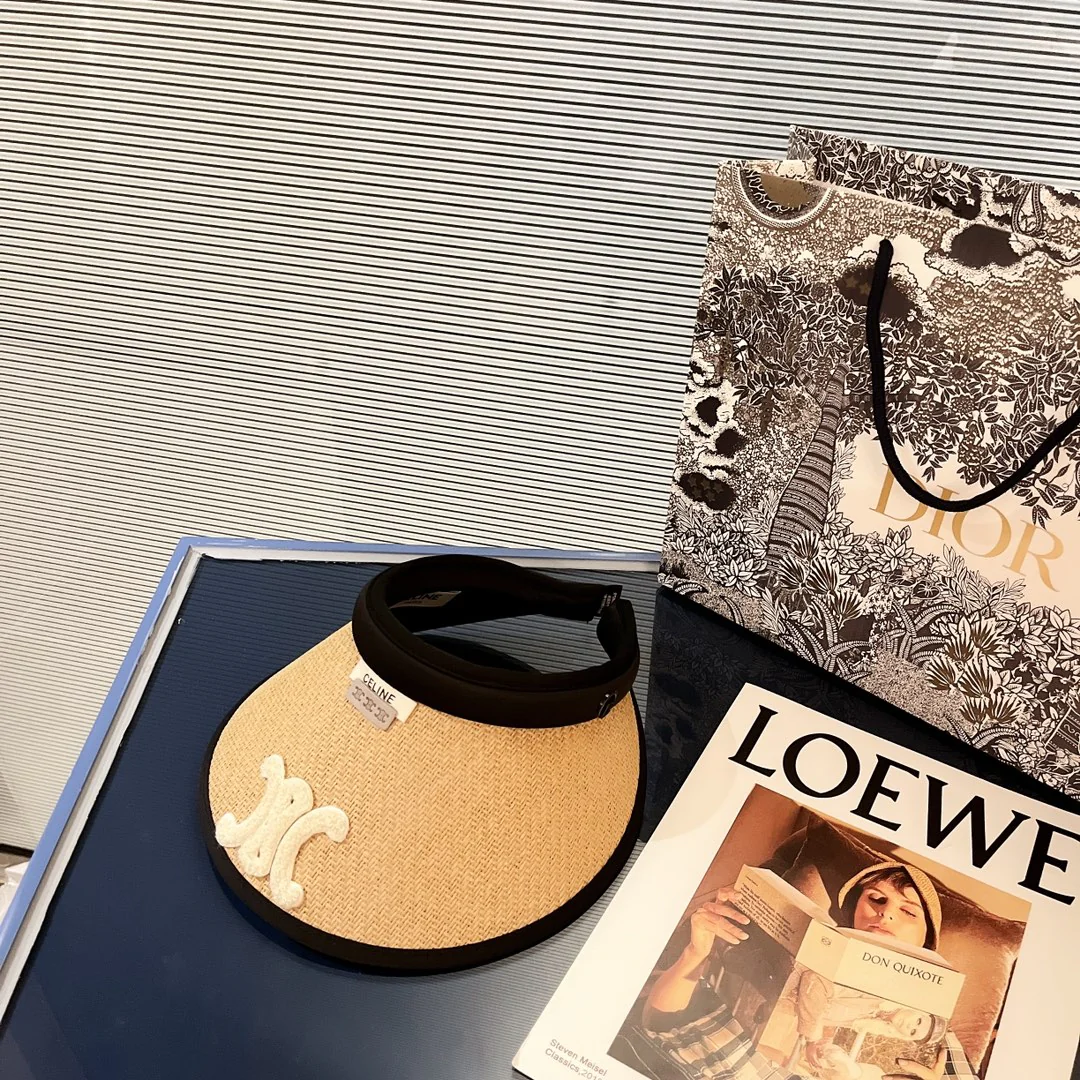 Селин - Солнцезащитная шляпа на крыше