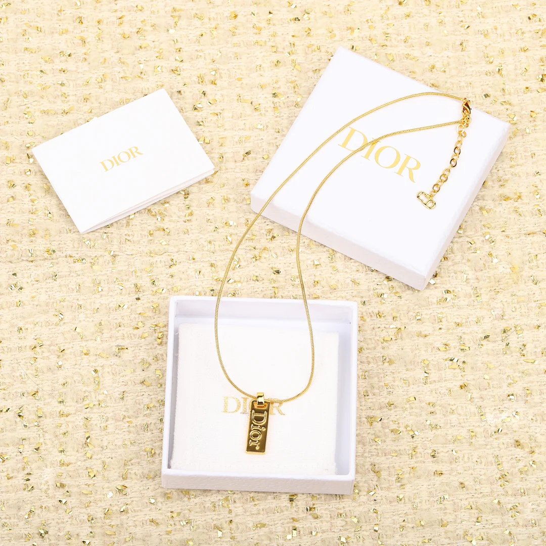 Колье Dior 077