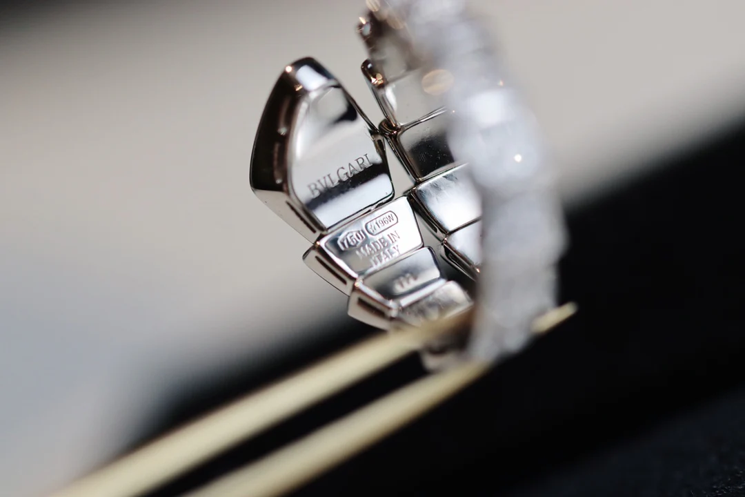 Кольцо Bvlgari 2