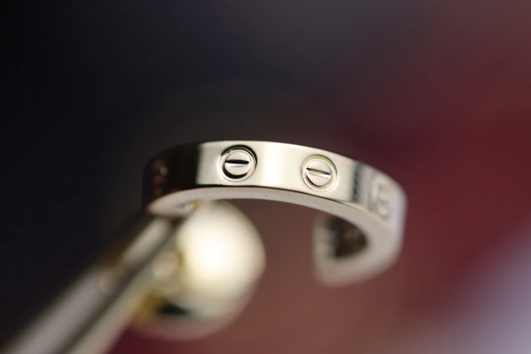 Серьги Cartier 001