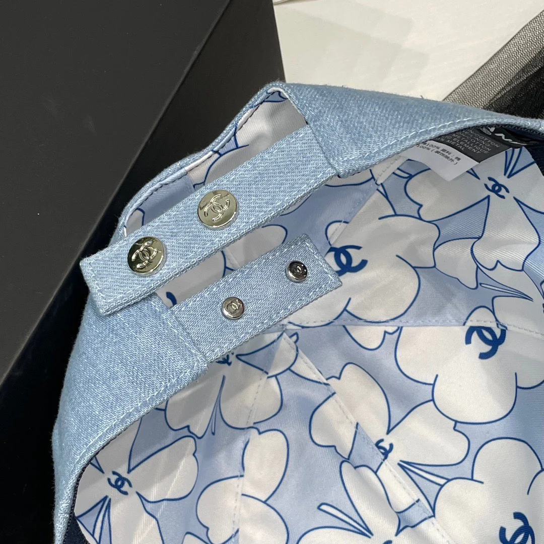 Chanel - Новая бейсболка с пайетками - Синяя