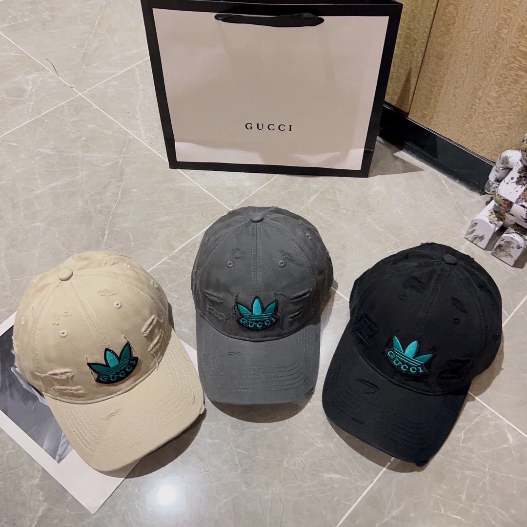 Новинка сезона весна/лето 2023 от Gucci - Бейсболка - Коллаборация - Off-White