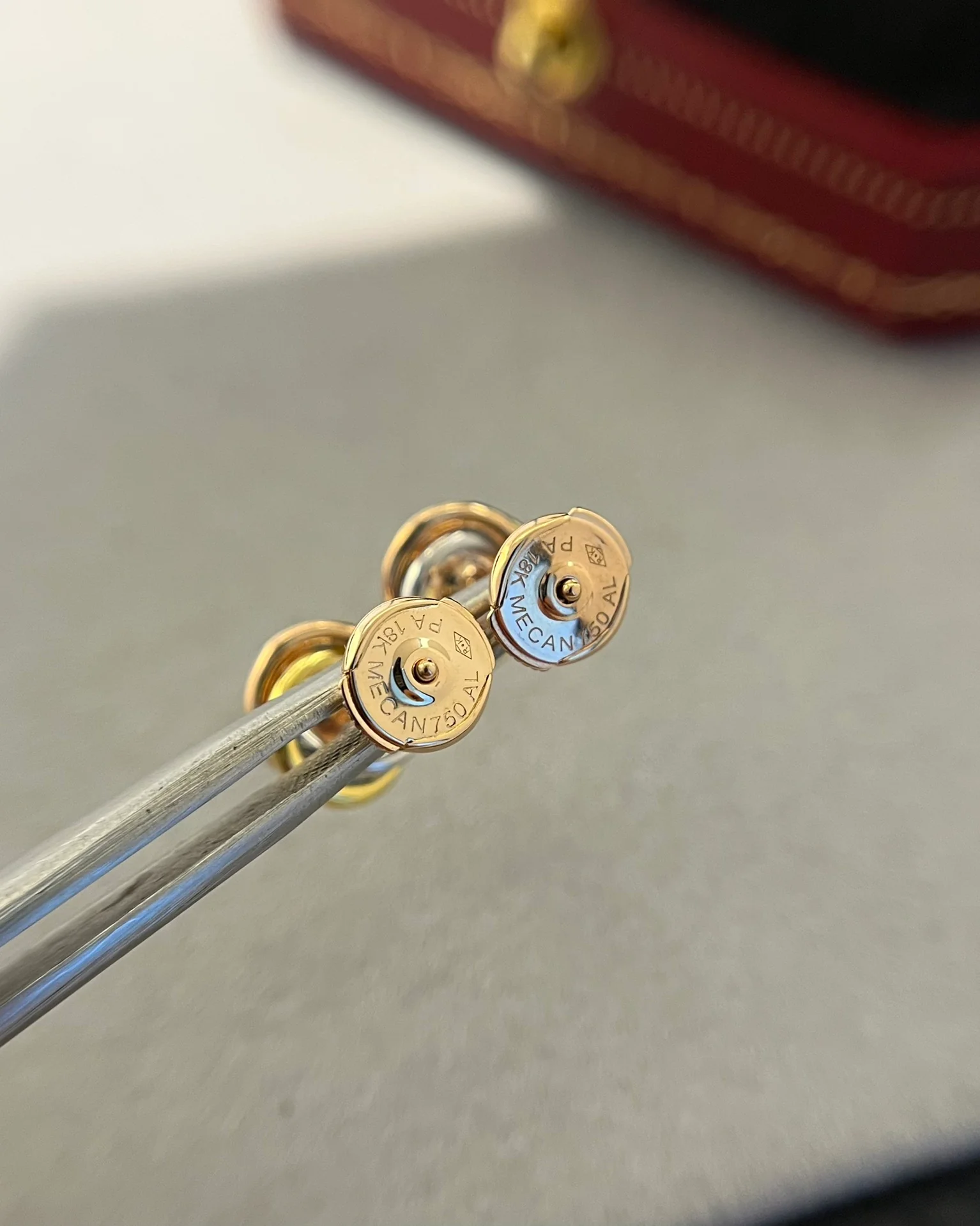 Серьги Cartier 047