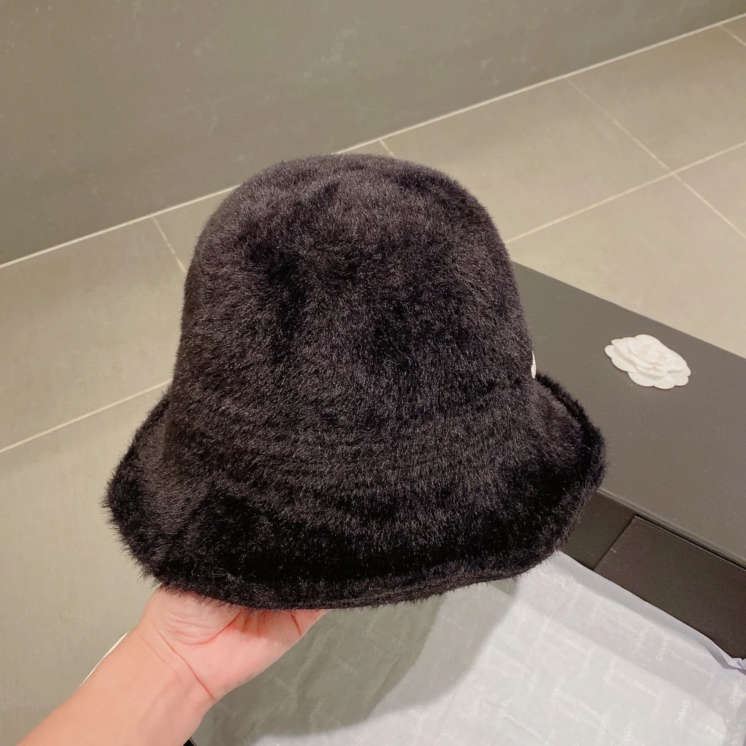 Miu Miu - Рыбацкая шляпа из норки - Черная