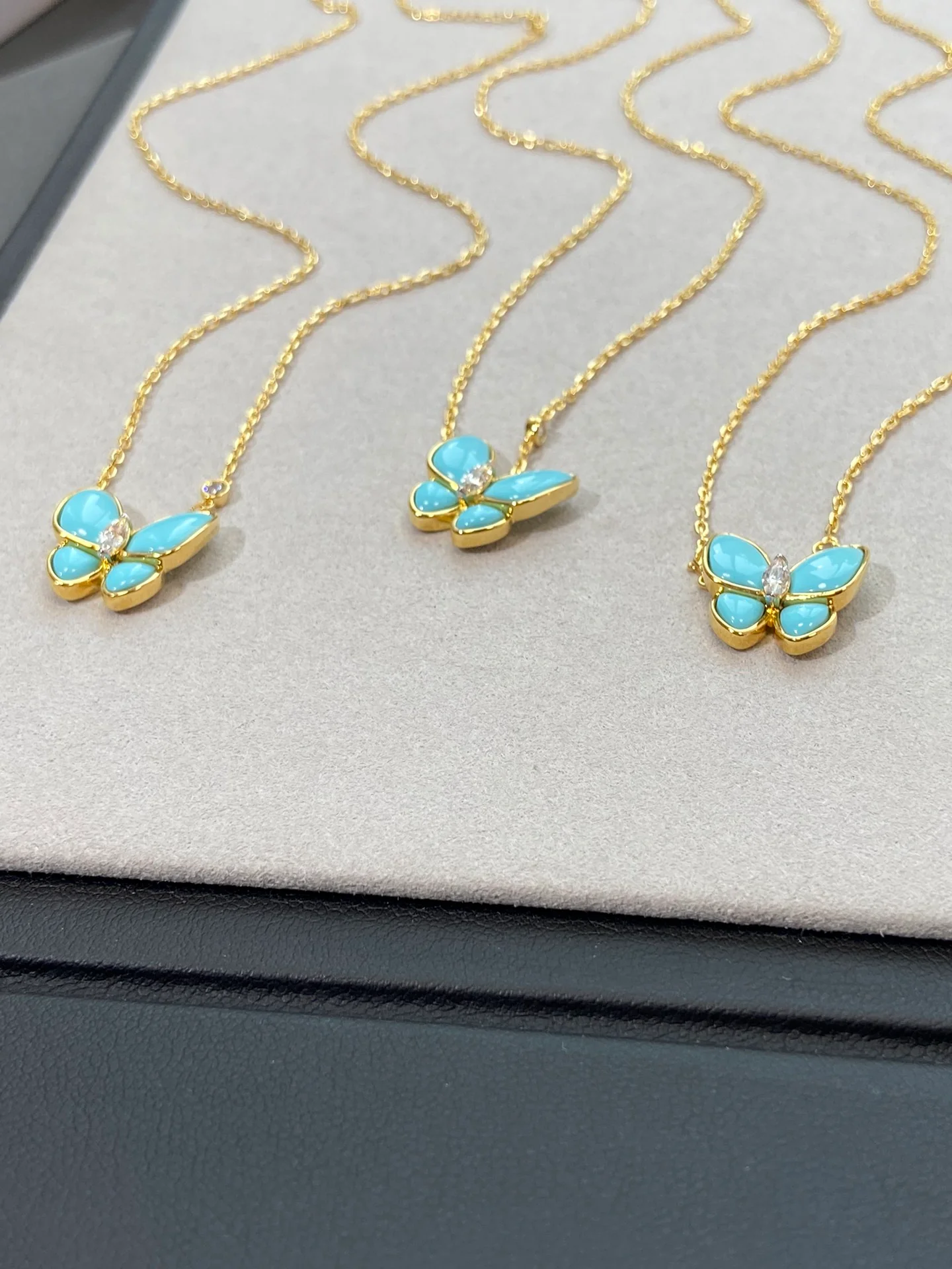 Van Vuitton - Колье 139