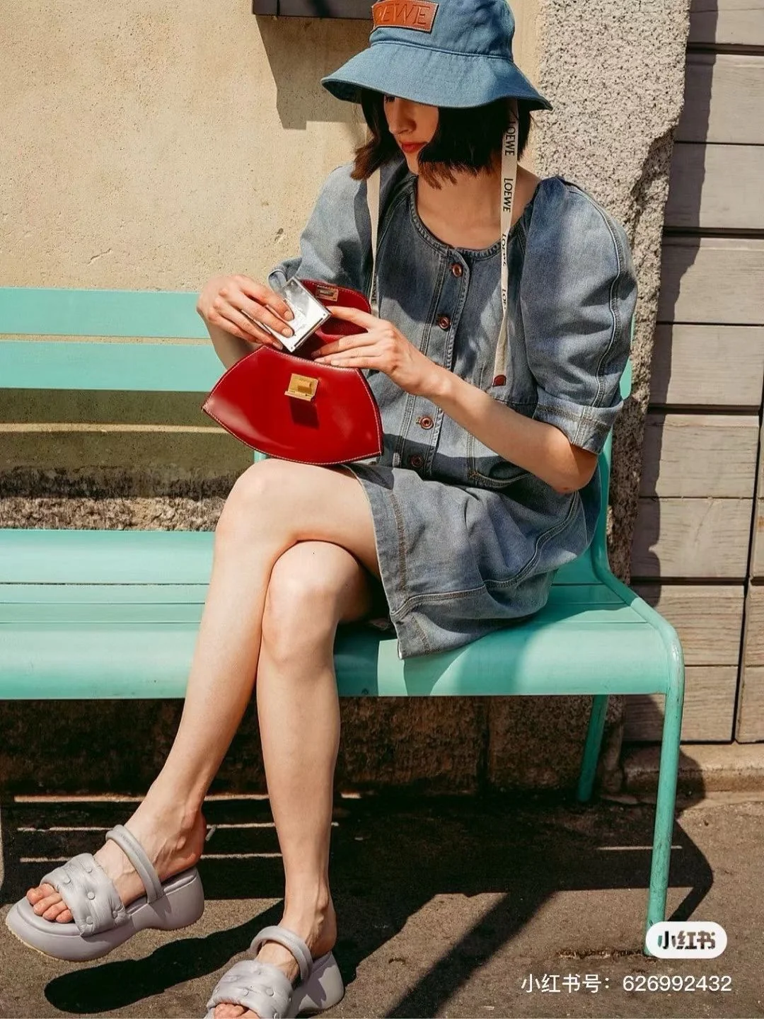 LOEWE - Рыбацкая шляпа в непринужденном стиле