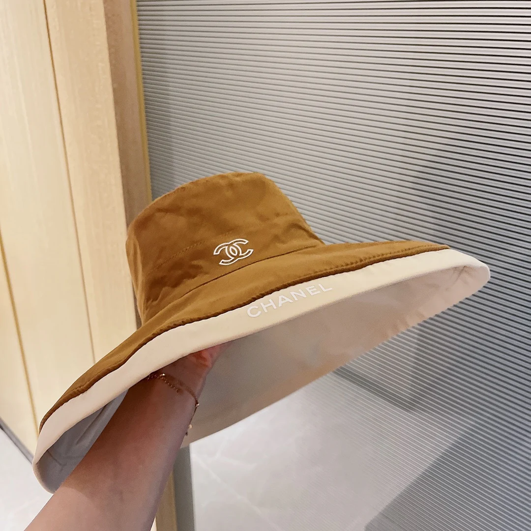 Коллекция Chanel Весна 2022 - Рыбацкая шляпа