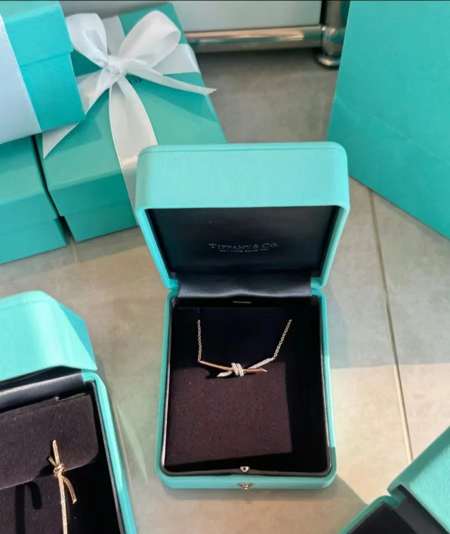 Колье Tiffany 104