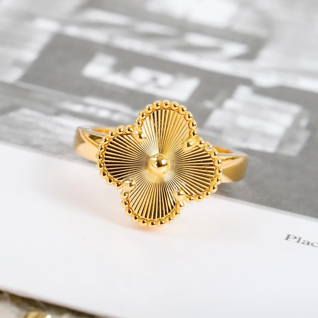 Ван Век - Кольцо 023