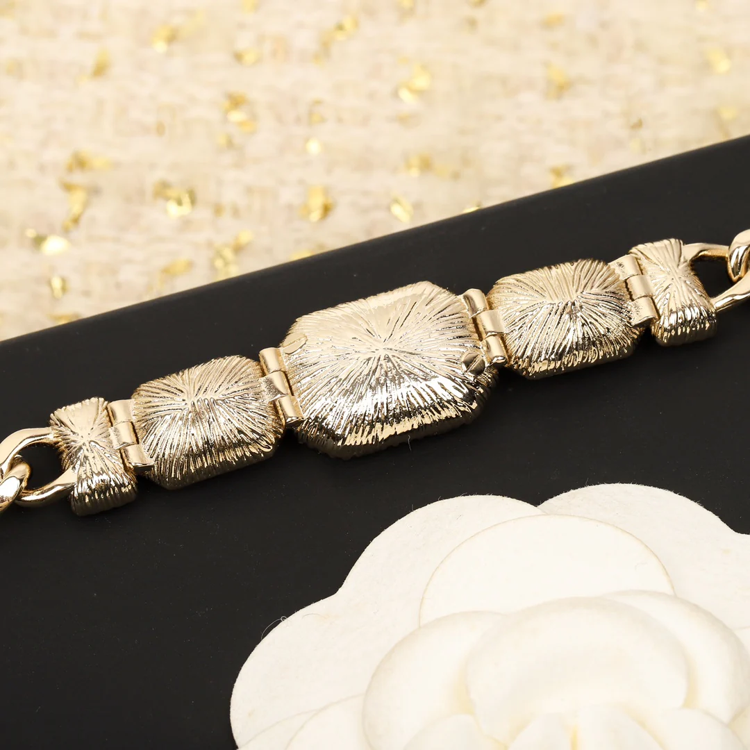 Chanel - Колье 425