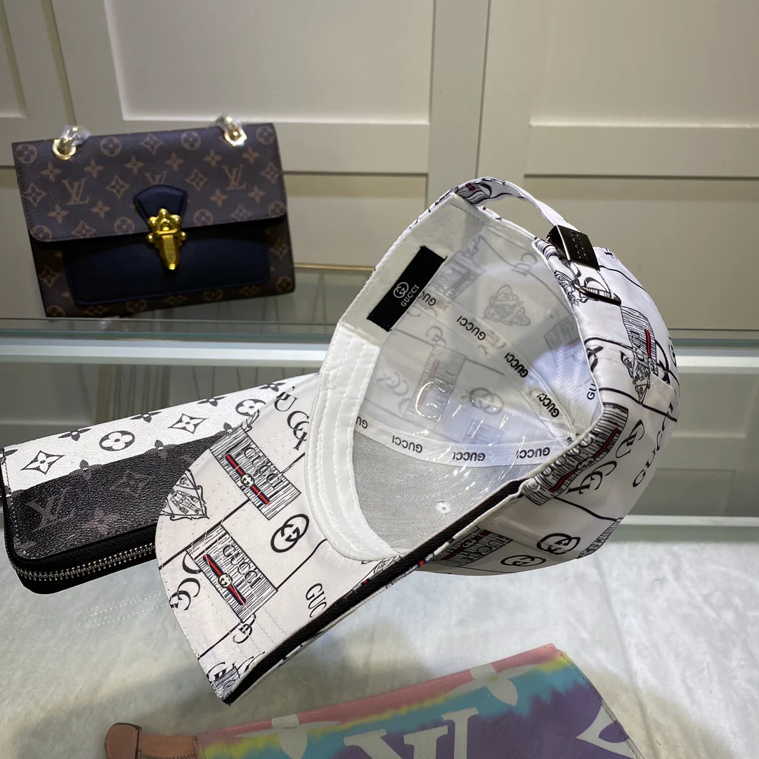 Бейсболка Gucci (та же модель, что продается в бутиках)