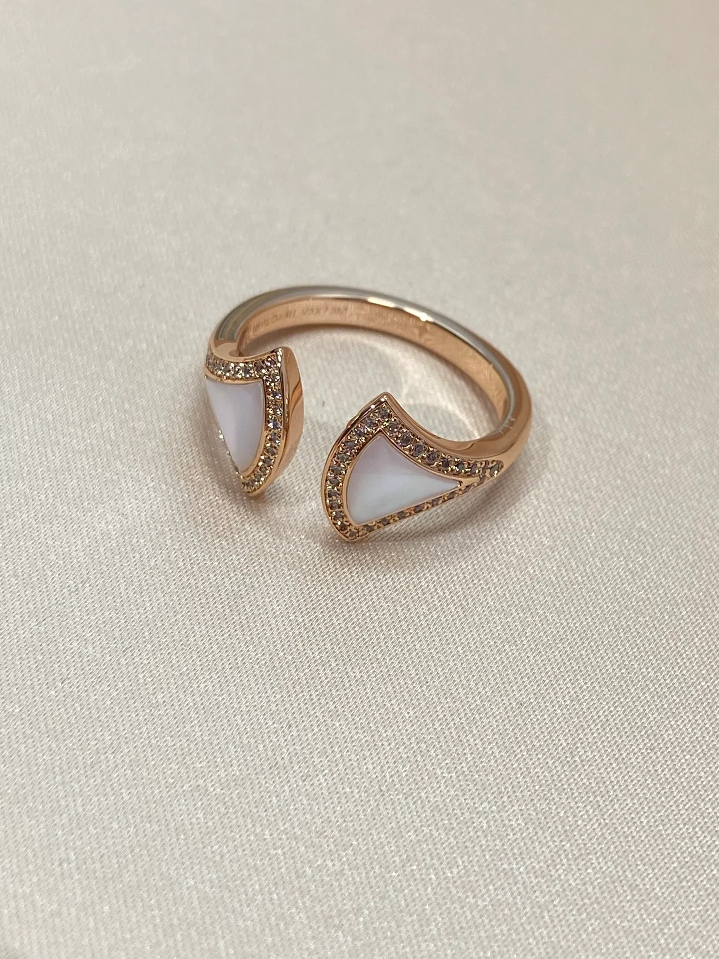 Кольцо Bvlgari 014