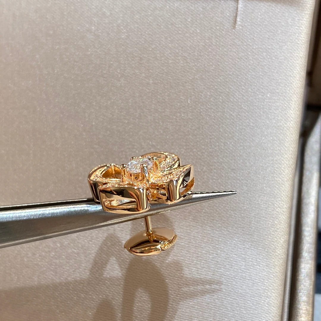 Серьги Bvlgari 040