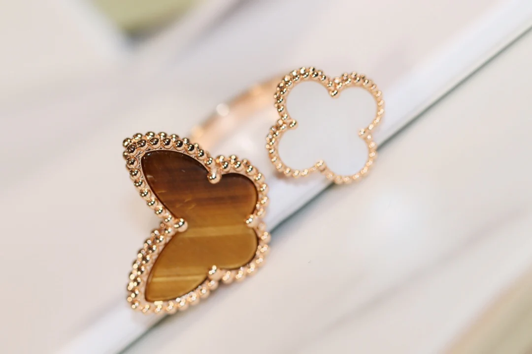 VCA - Кольцо-бабочка