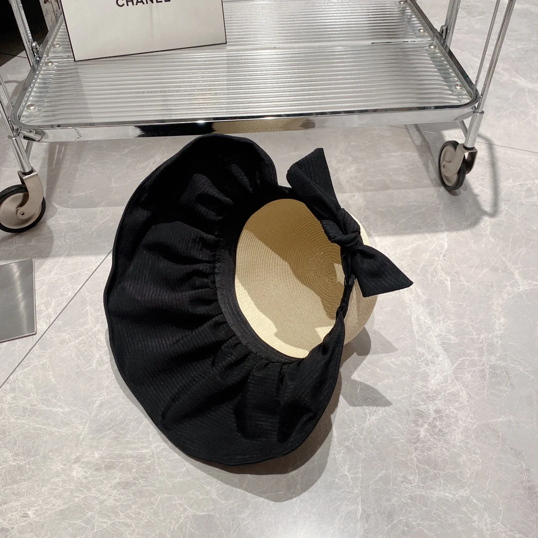 Новинка сезона весна/лето 2023 от Chanel - Соломенная шляпа - Солнцезащитная шляпа - Черная