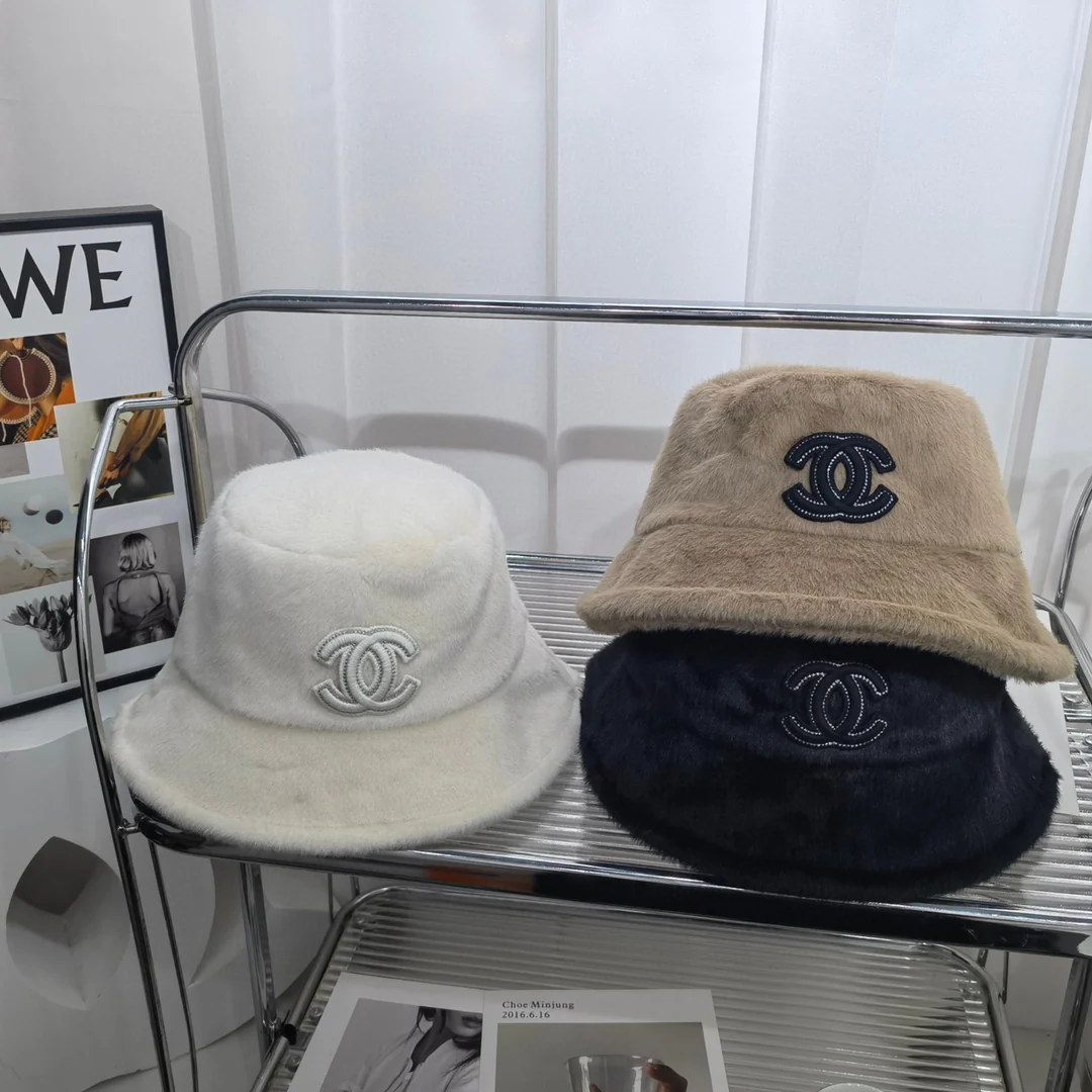 Рыбацкая шляпа Chanel из норки - 1