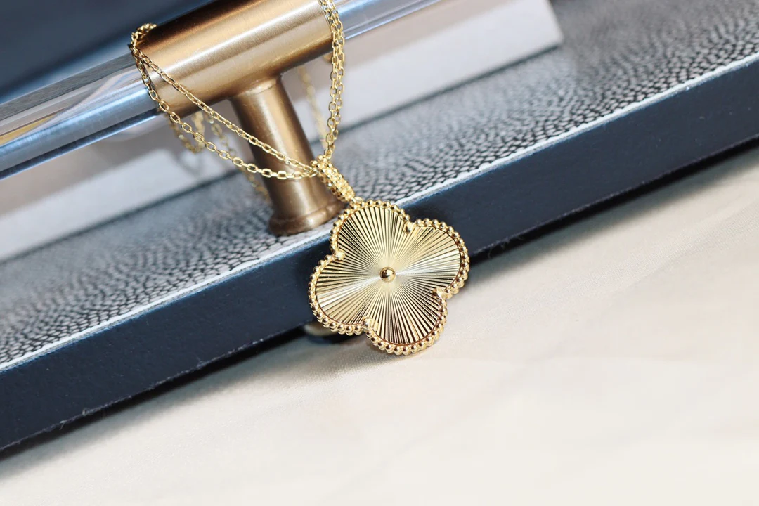 Van Vek - Колье 058