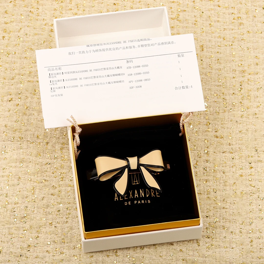 Заколка для волос Chanel 011