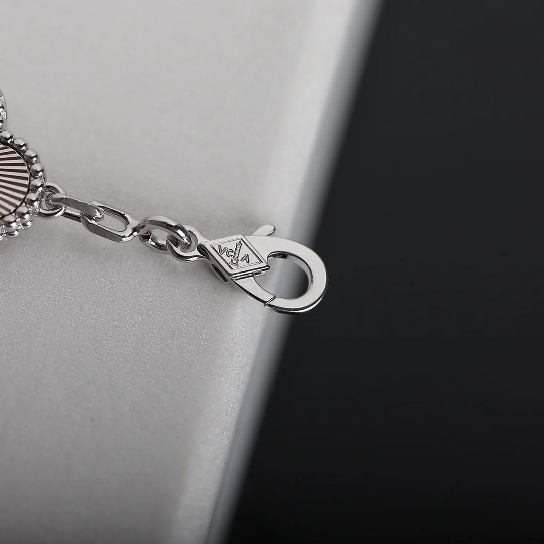 Van Vek - Колье 029