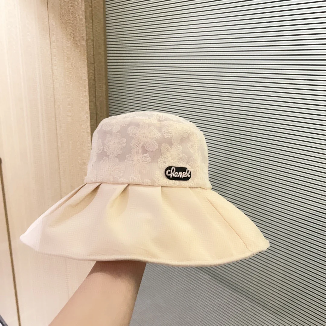 Новинка сезона весна/лето 2023 от Chanel - Кружевная рыбацкая шляпа - Белая