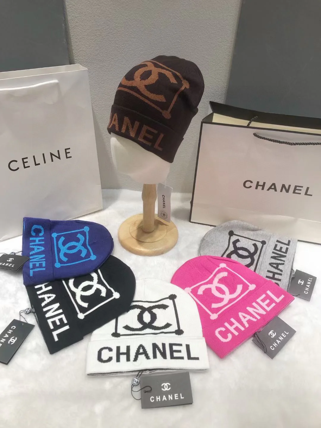 Chanel - Разноцветная вязаная шапка-бини - 4