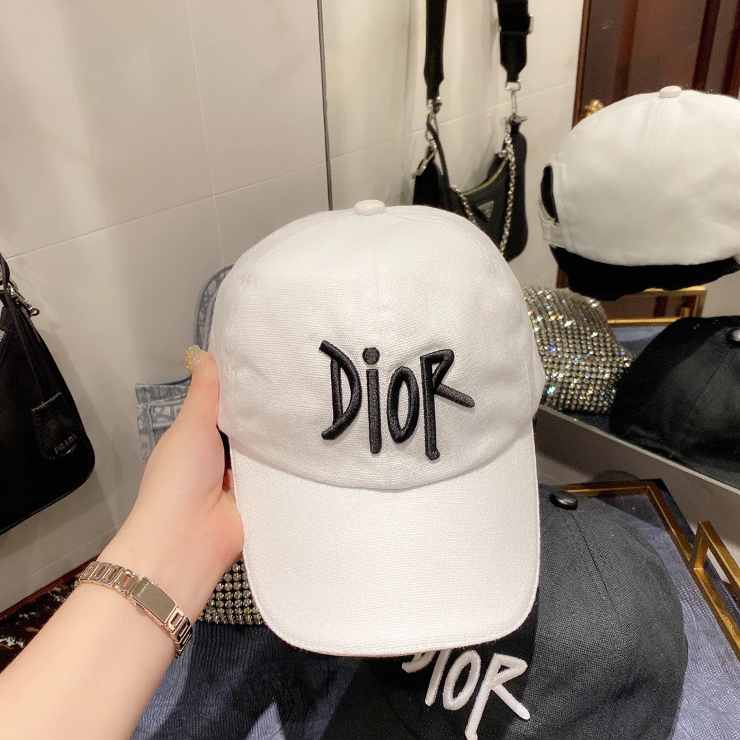 Dior - Простая бейсболка с вышивкой - 2 цвета