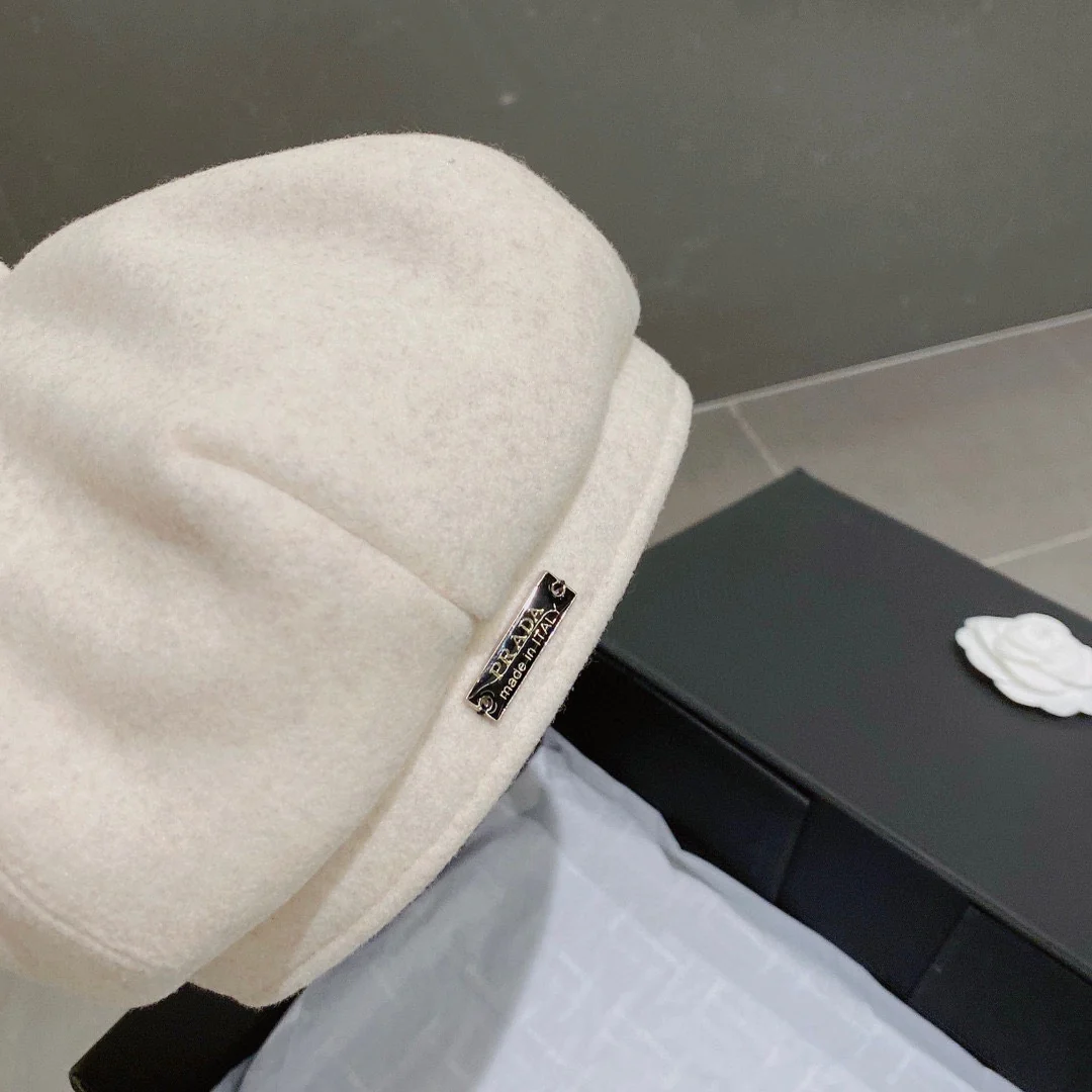 Prada - Шерстяной берет - Белый