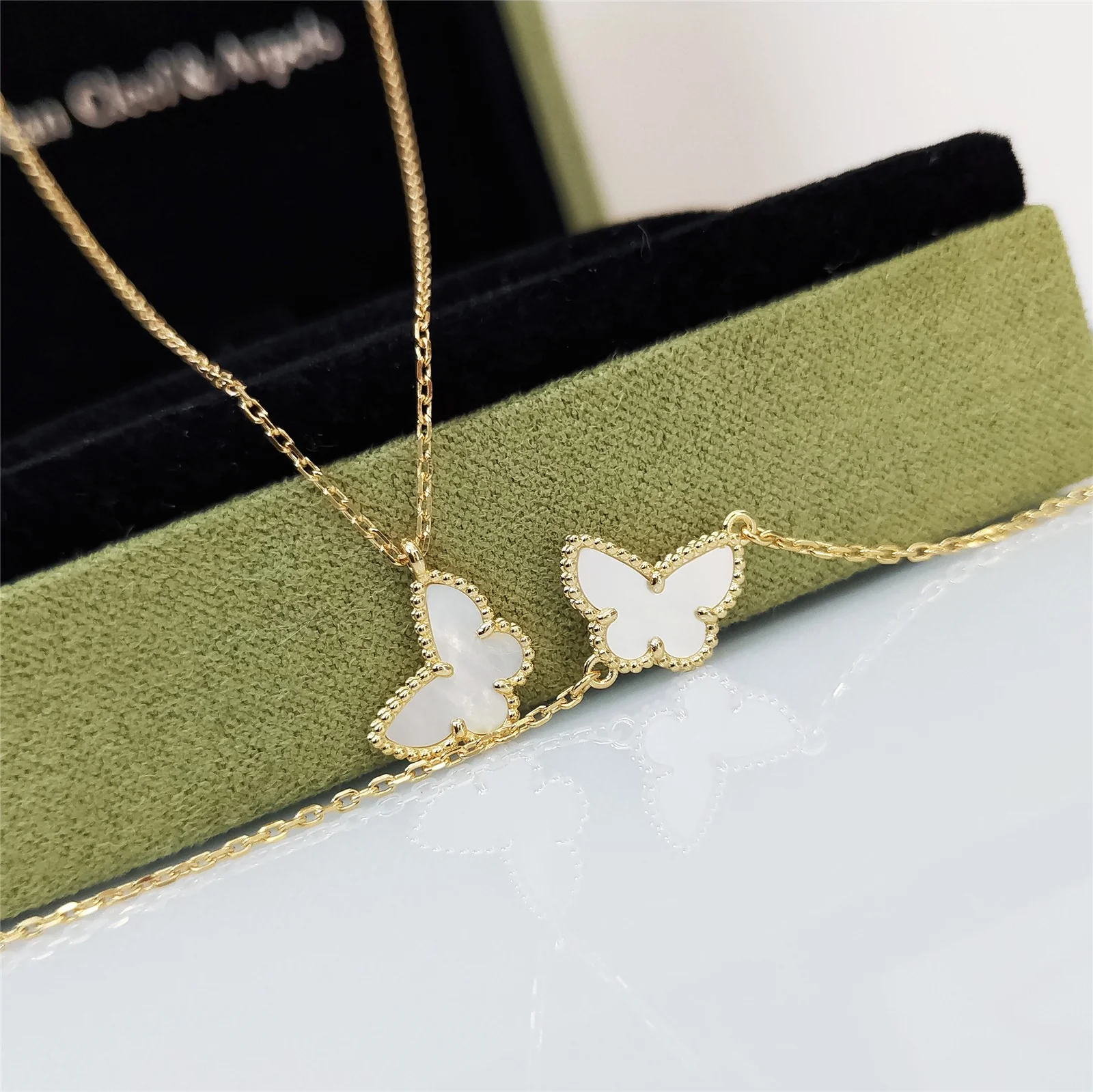 Браслет-колье VCA 2