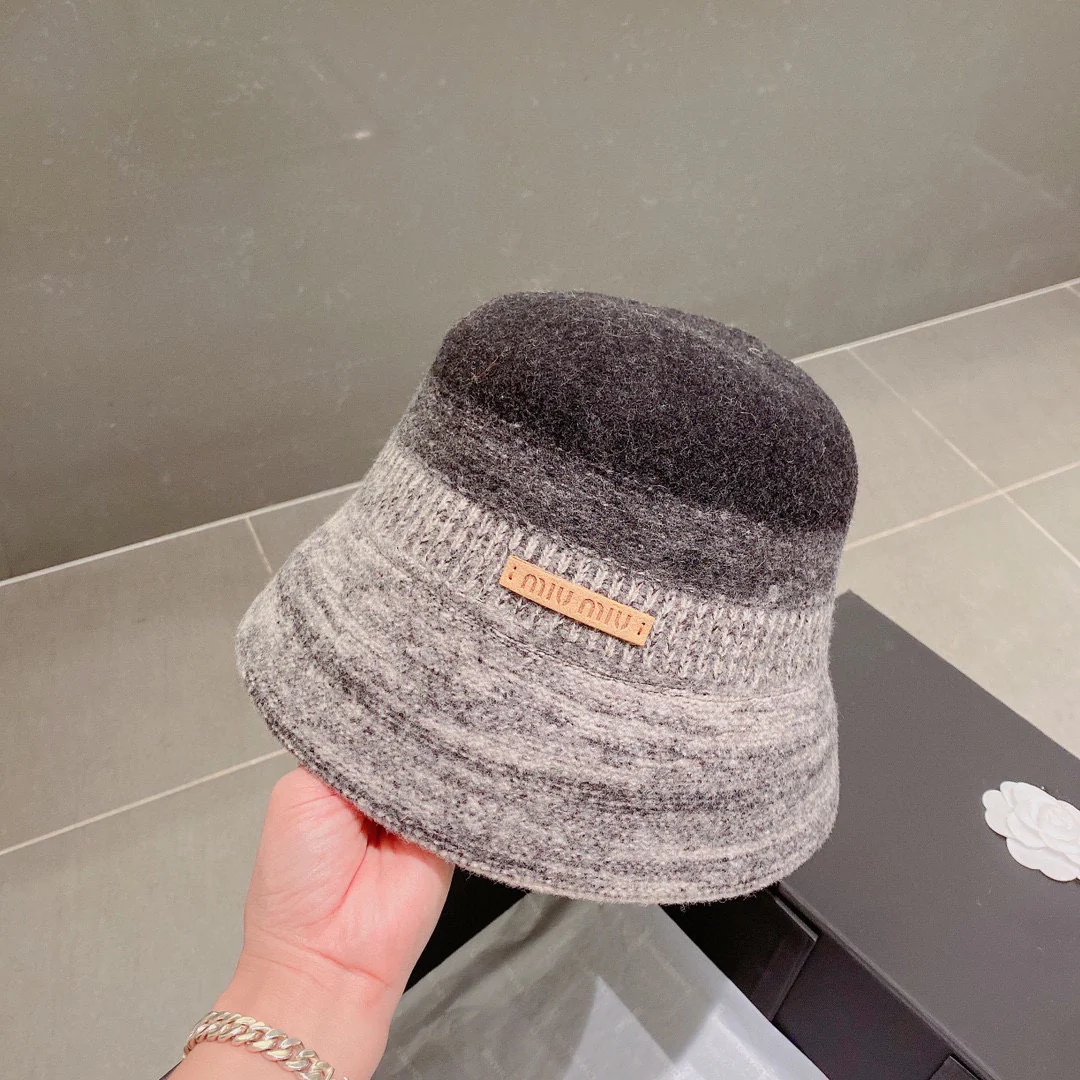 Miu Miu - Шерстяная рыбацкая шляпа с градиентным рисунком - Черная