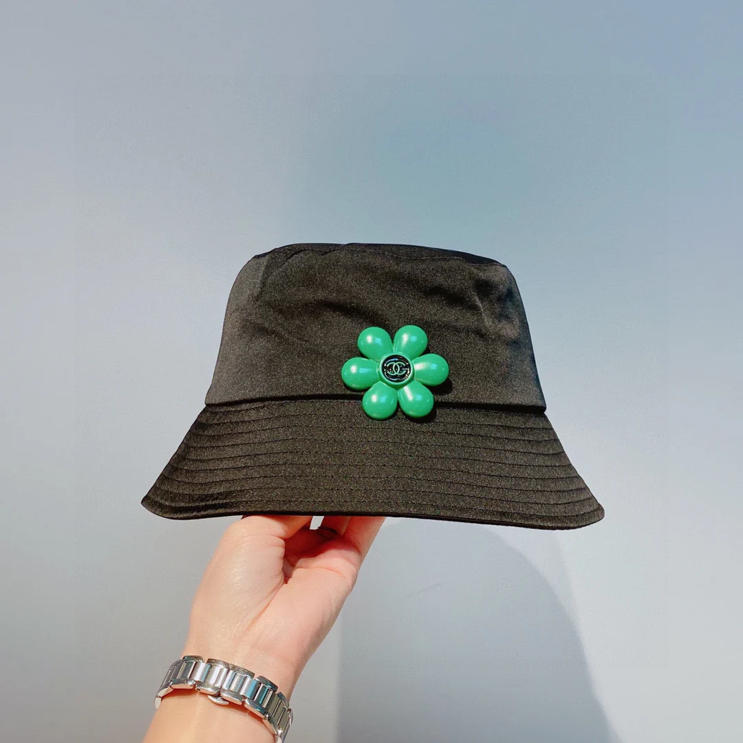 Chanel - Цветочный аксессуар - Атласная рыбацкая шляпа - 1