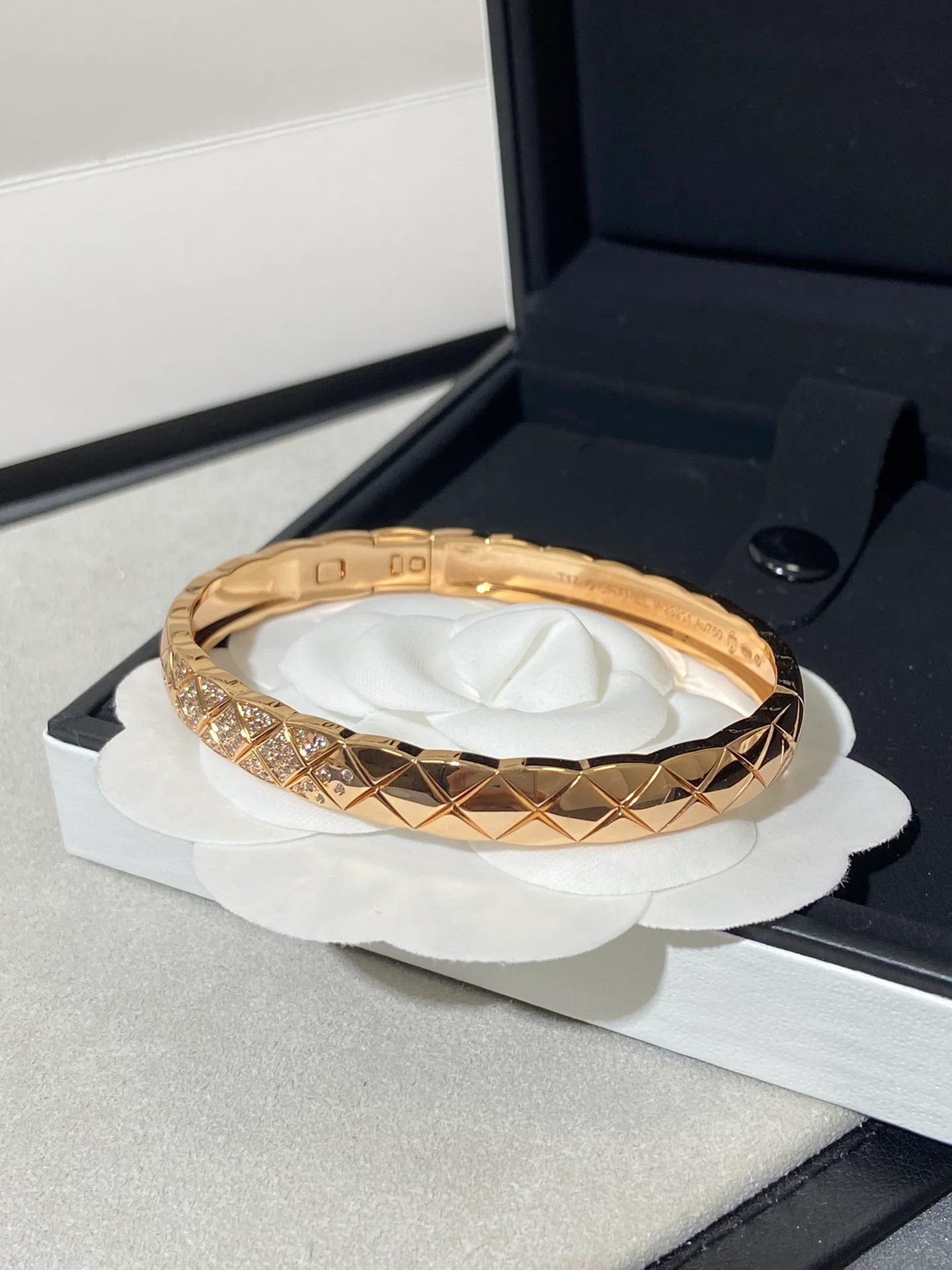 Браслет Chanel 105