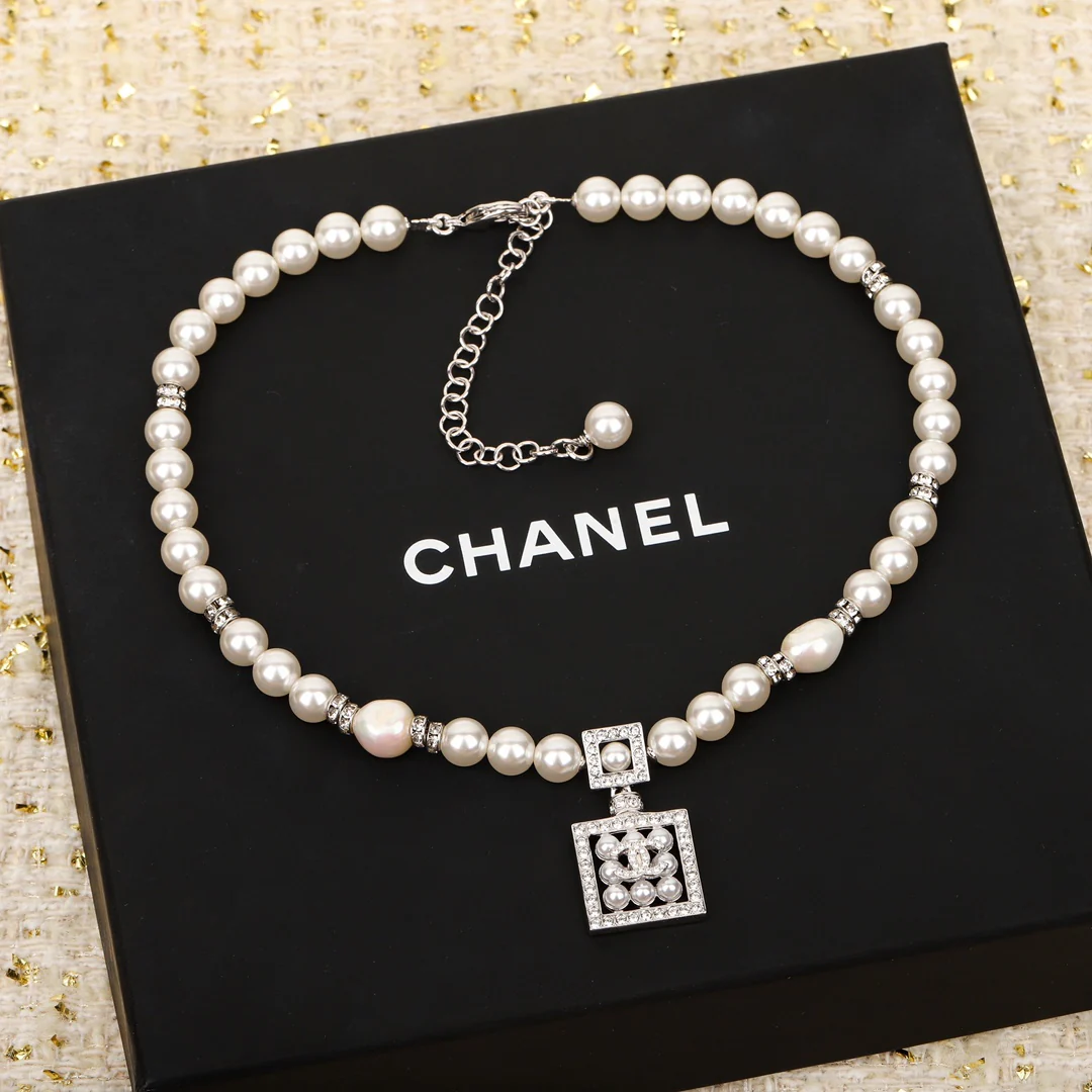 Колье Chanel 596