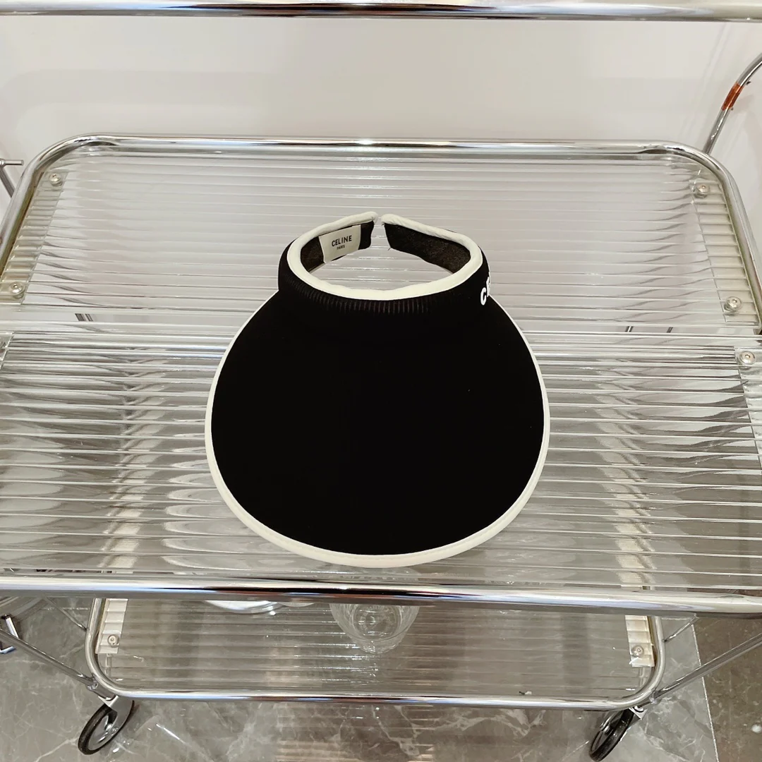 Celine - Стильный спортивный козырек