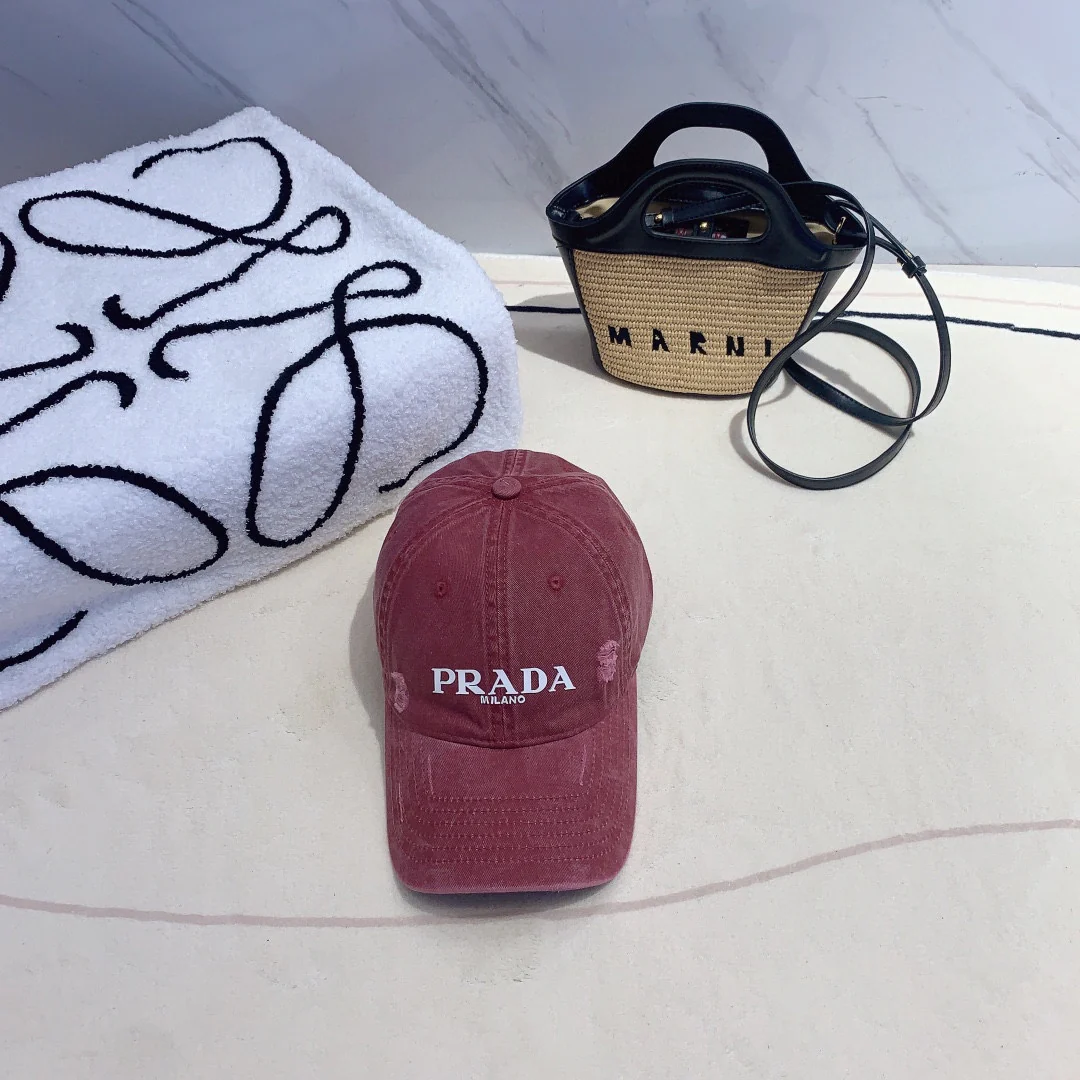 Бейсболка Prada - 1