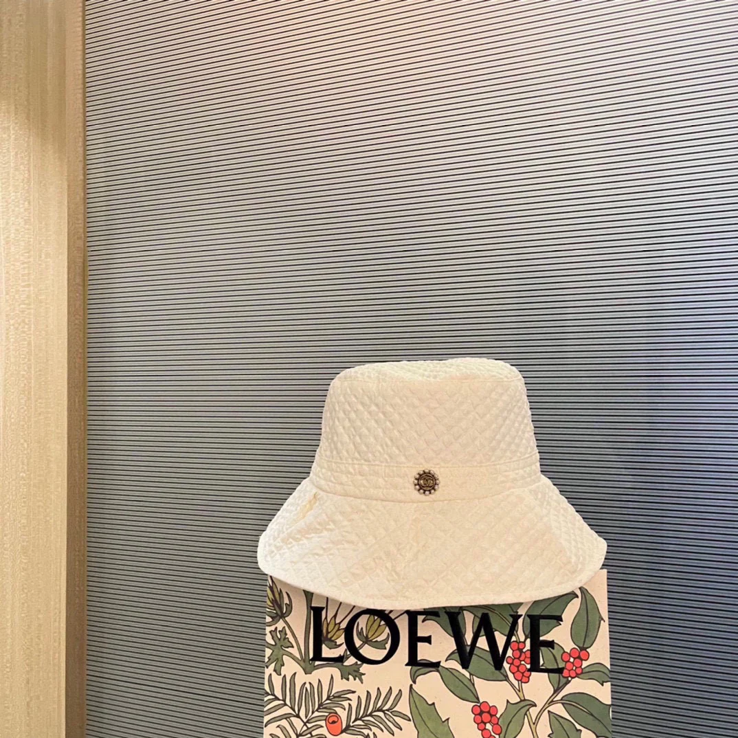 Новая рыбацкая шляпа Chanel 2022 года - 4