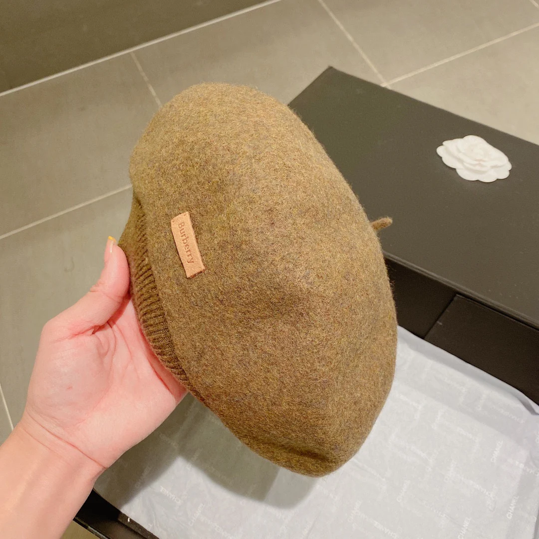 Шерстяной берет Burberry — абрикосовый