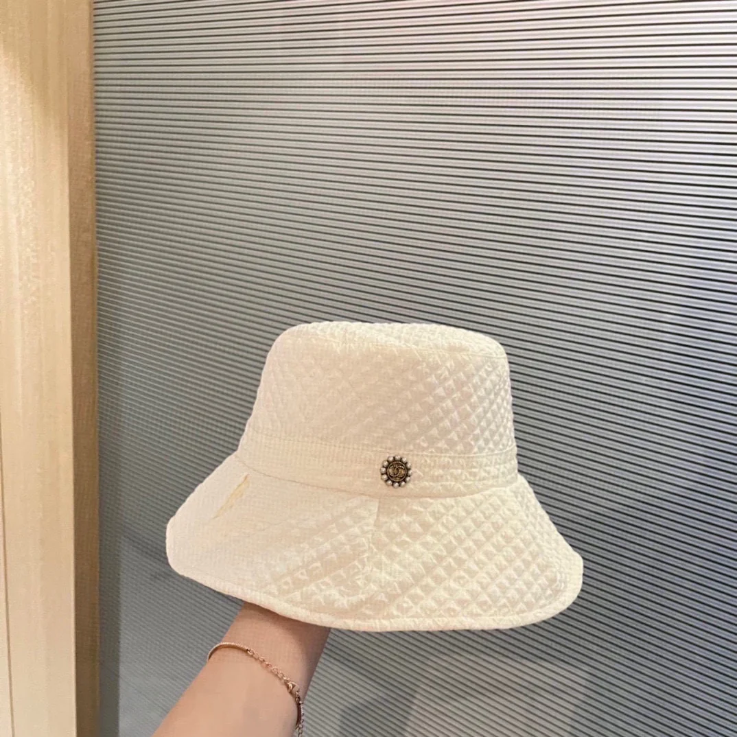 Новая рыбацкая шляпа Chanel 2022 года - 4