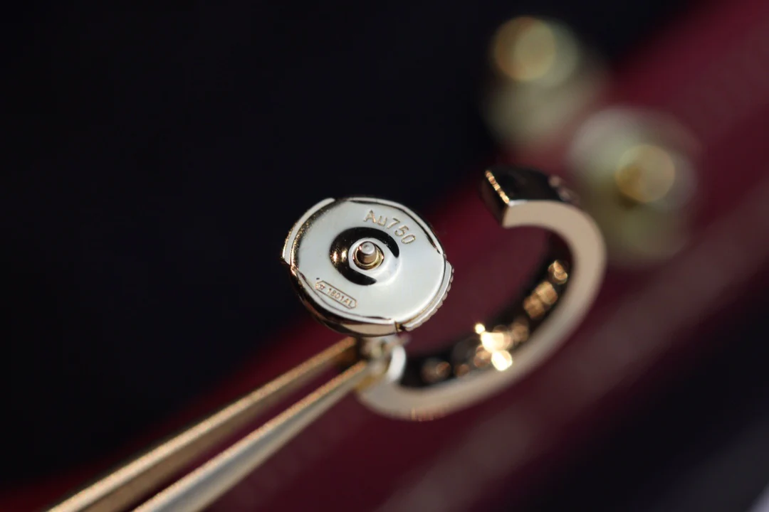 Серьги Cartier 001